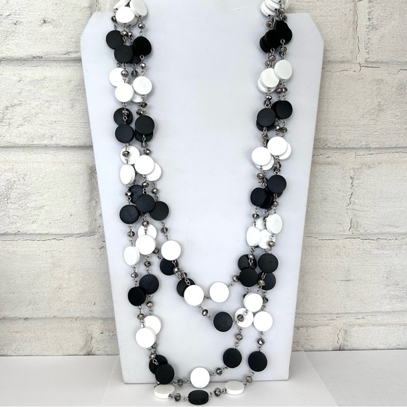 Black White Wooden Disc Facetted AB Crystals Necklace - Picture 9 of 9